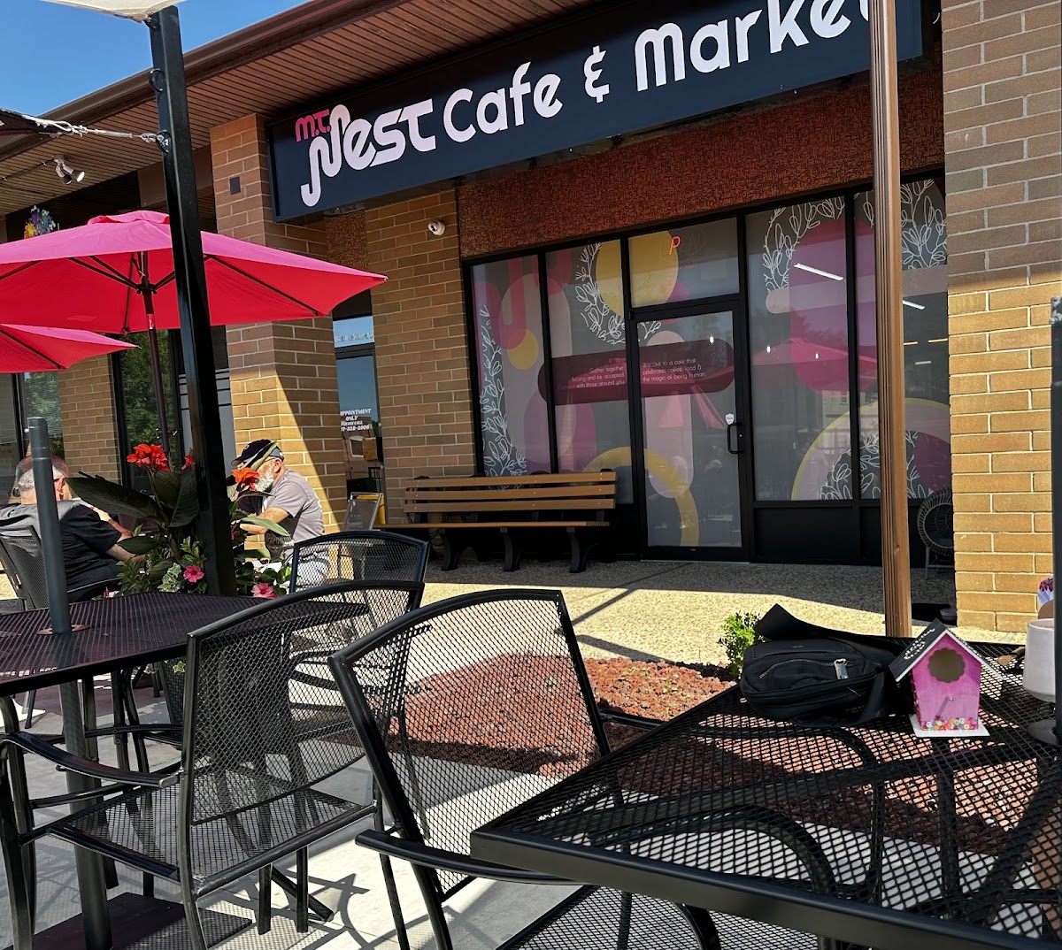 Mt Nest Cafe & Market